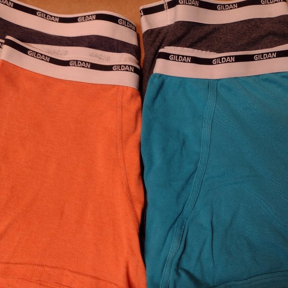 Gildan's Men's Briefs (Bundle) - Picture 4 of 7